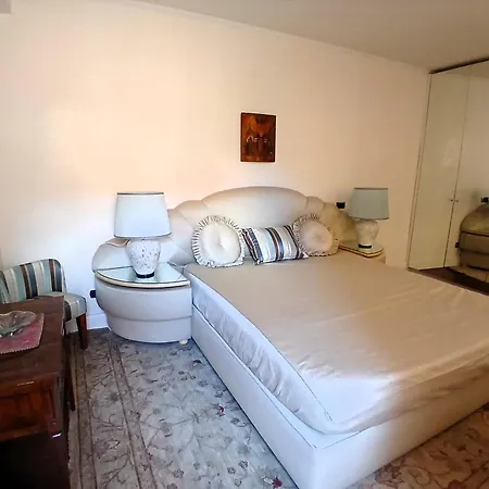 Realty Company Piazza Venezia * Рим