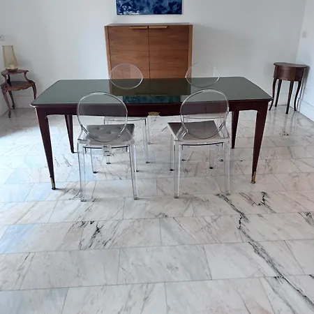 Realty Company Piazza Venezia Апартаменты